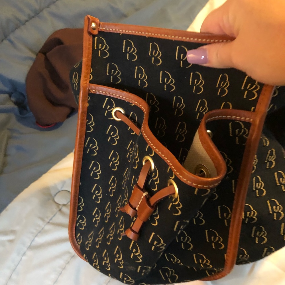 Dooney & Bourke tote/overnight bag